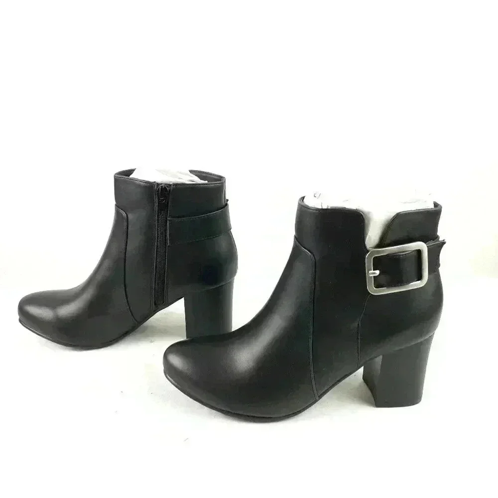 Italian Shoemakers Ankle boots Size 6 NWT